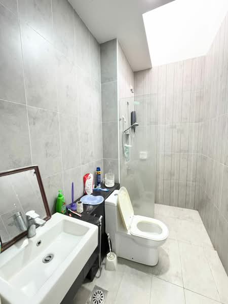 2-storey Terraced House for Sale in Johor Bahru (Johor) - Jun Xiong Tan - Bathroom - PropertyGuru.com.my