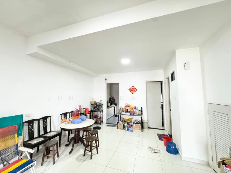 2-storey Terraced House for Sale in Johor Bahru (Johor) - Jun Xiong Tan - Living Room - PropertyGuru.com.my