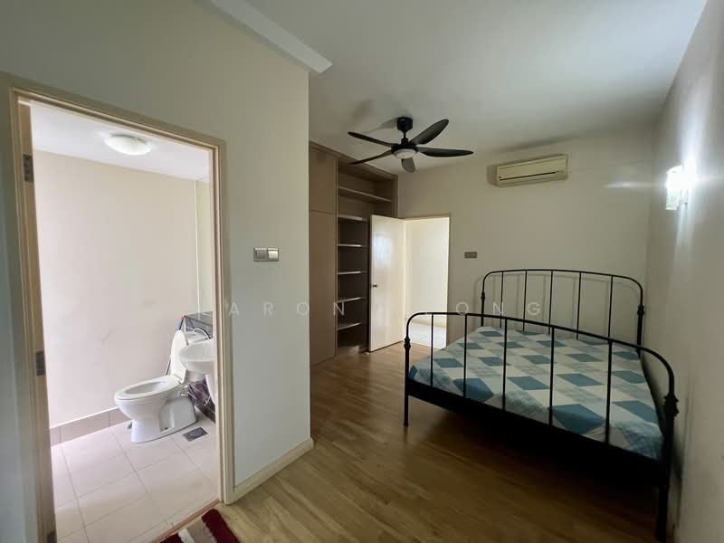 The Saffron untuk Untuk Disewa - RM 4,000 /bulan, Mac 2026 - Middle  Bedroom - PropertyGuru.com.my