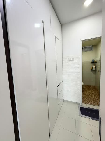 Apartment for Sale at Lake View Suites - Jun Xiong Tan - Bathroom - PropertyGuru.com.my