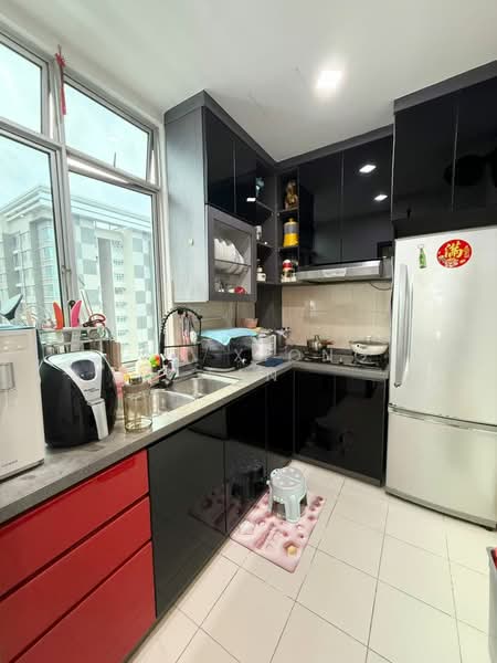 Apartment for Sale at Lake View Suites - Jun Xiong Tan - Kitchen - PropertyGuru.com.my