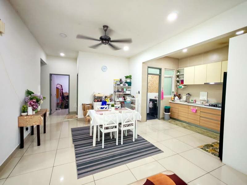 Service Residence for Sale at V-Residensi 2 - Allen Ang - Dining Room - PropertyGuru.com.my