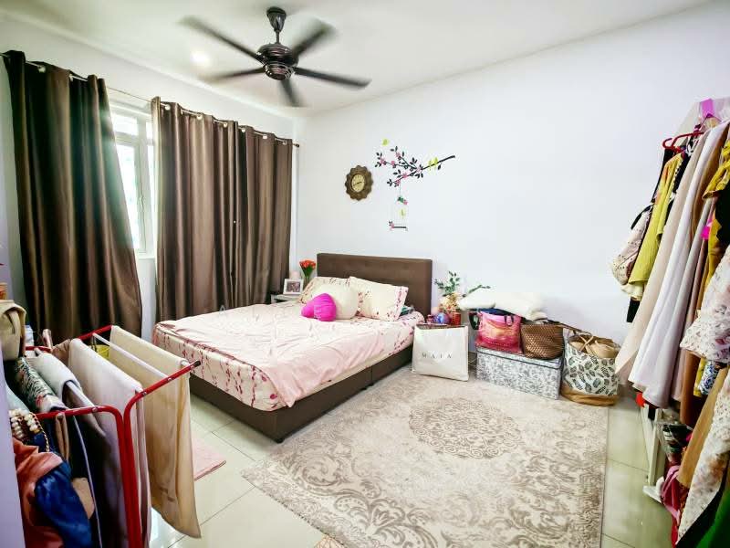 Service Residence for Sale at V-Residensi 2 - Allen Ang - Bedroom - PropertyGuru.com.my