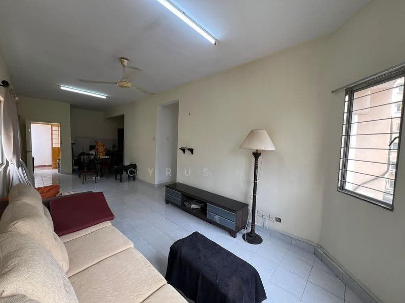 Condominium for Sale at Oakleaf Park - Cyrus Ng - Living Room - PropertyGuru.com.my