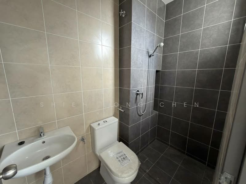 Terraced House for Sale in Taman Puncak Tropicana (Pekan Nenas) - Shieh Long Chen - Bathroom - PropertyGuru.com.my