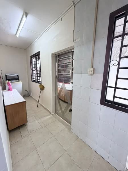 1.5-storey Terraced House for Sale in Taman Puteri Wangsa (Ulu Tiram) - Joyen Pun - PropertyGuru.com.my
