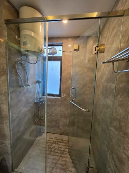 Service Residence for Rent at R&F Princess Cove Phase 1 - Linda . - Bathroom - PropertyGuru.com.my