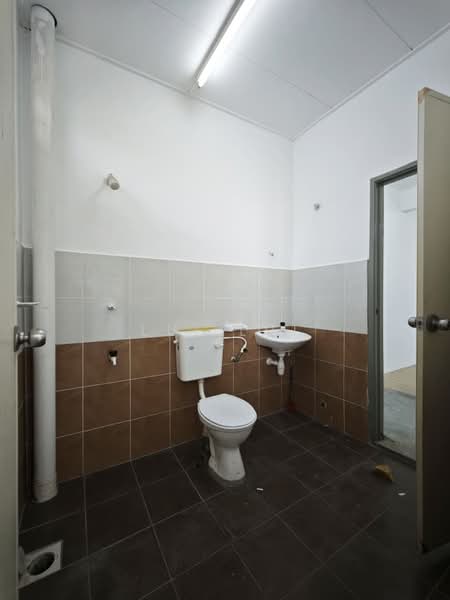 Pulai Jaya untuk Untuk Disewa - RM 1,900 /bulan, Mac 2026 - Bathroom - PropertyGuru.com.my