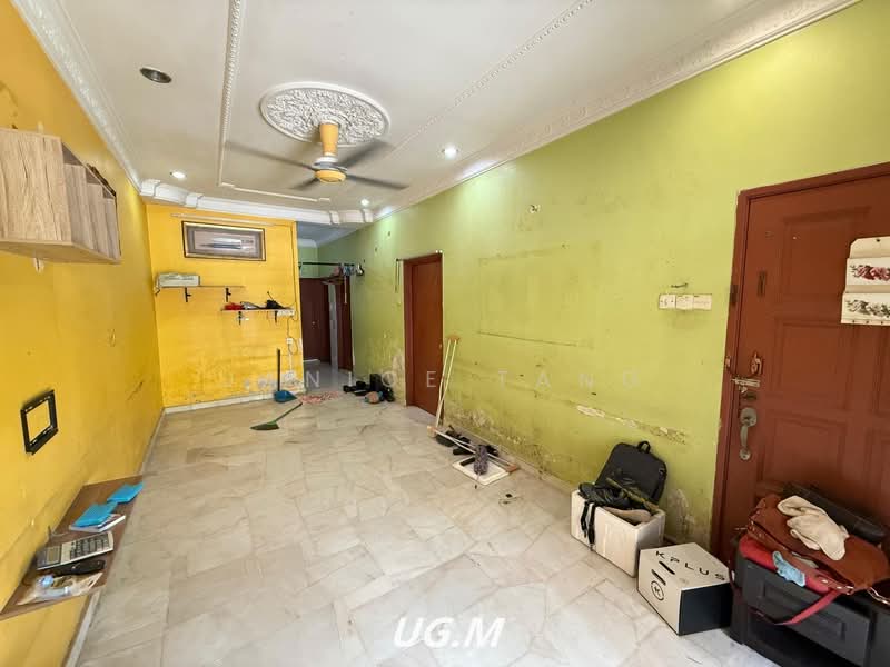 1-storey Terraced House for Sale in Bandar Bukit Raja (Klang) - Janice Tang - Living Room - PropertyGuru.com.my