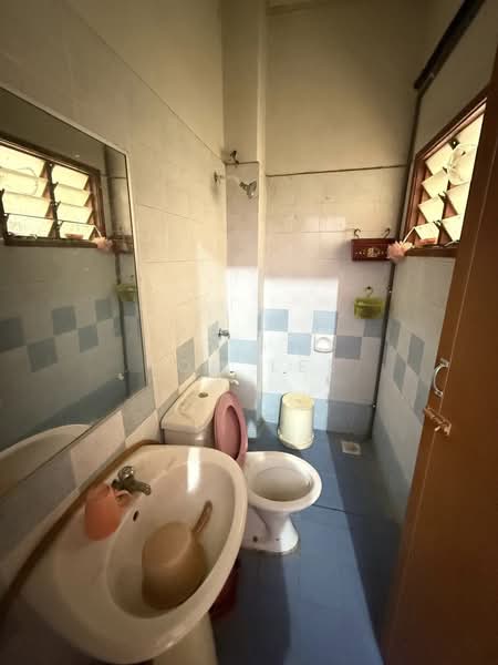 Terraced House for Sale in Bandar Bukit Raja (Klang) - Tom Lee - Bathroom - PropertyGuru.com.my
