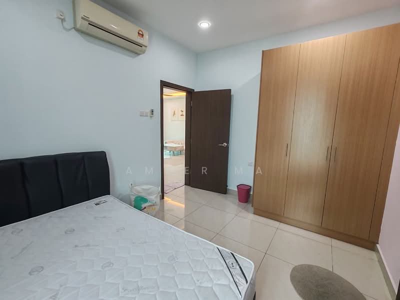 Service Residence for Sale at D'Secret Garden (Pangsapuri Kempas Indah) - Amber Ma - Bedroom - PropertyGuru.com.my