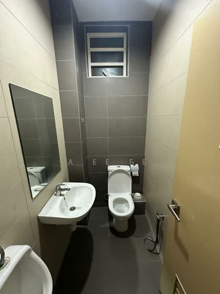 Shop / Office for Rent in George Town (Penang) - A Ee Ee - Bathroom - PropertyGuru.com.my