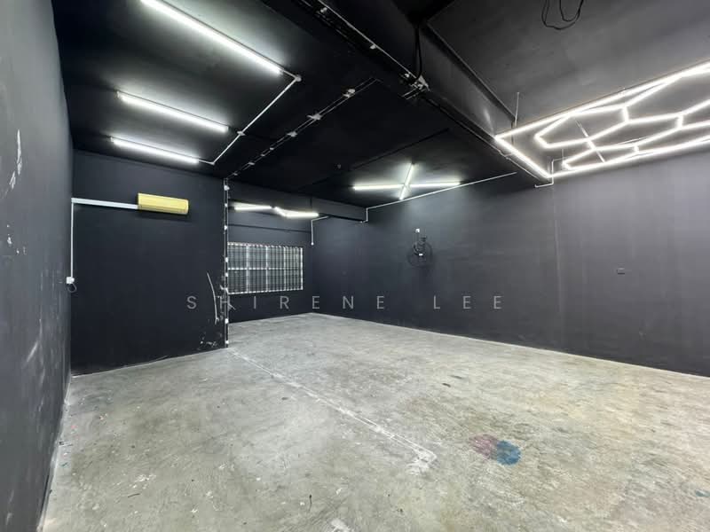 Shop / Office for Rent in Taman Gaya (Ulu Tiram) - Shirene Lee - Interior - PropertyGuru.com.my