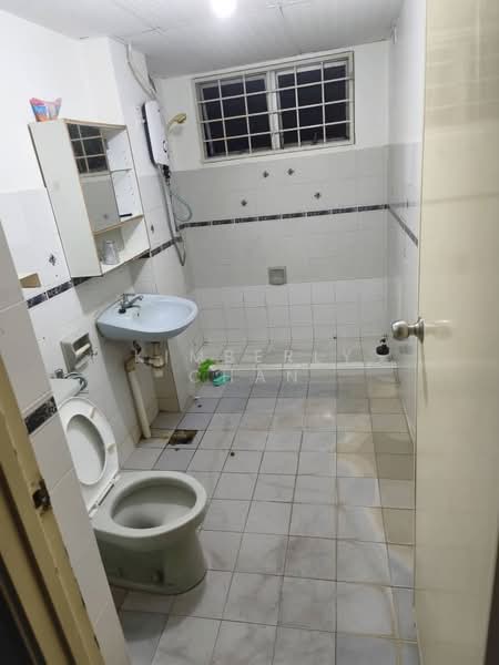 Condominium for Sale at Bam Villa - Kimberly Chan - Bathroom - PropertyGuru.com.my