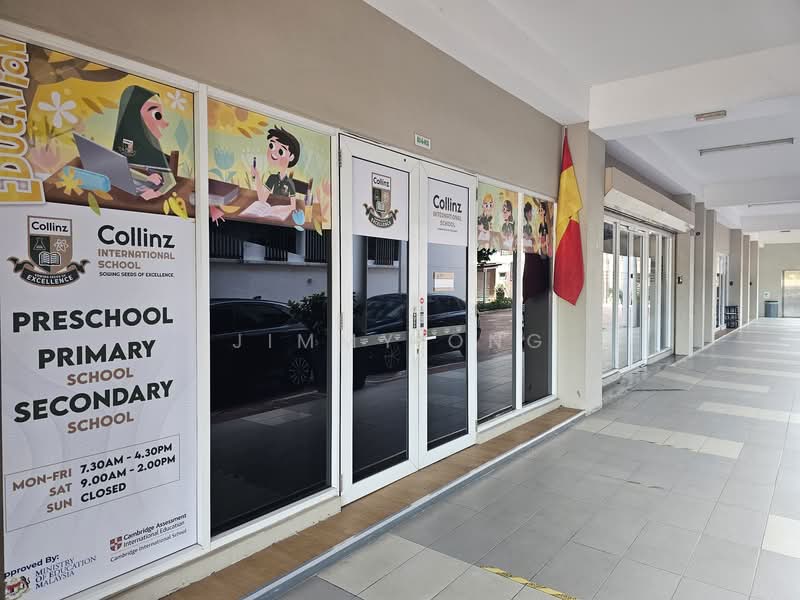Collinz International School