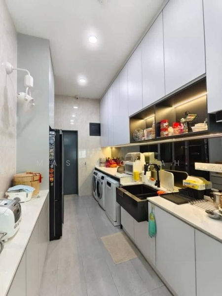Cluster House for Sale in Canary Garden (Klang) - Mason Chiah - Kitchen - PropertyGuru.com.my