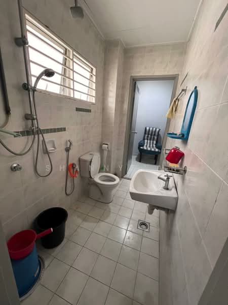 2-storey Terraced House for Sale in Bandar Sungai Long (Selangor) - Shanny Tan - Bathroom - PropertyGuru.com.my