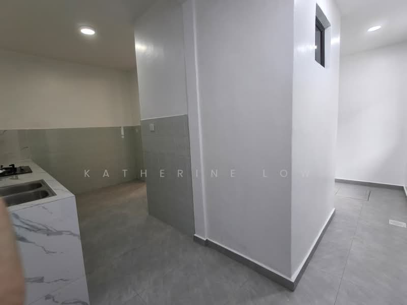 Taman Mutiara Rini untuk Untuk Dijual - RM 578,000, Mac 2026 - Kitchen - PropertyGuru.com.my