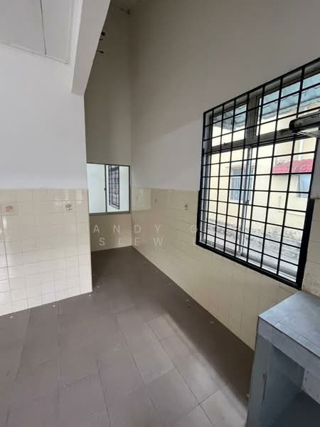 1-storey Terraced House for Rent in Ulu Tiram (Johor) - Mandy Goh Siew Li - Kitchen - PropertyGuru.com.my