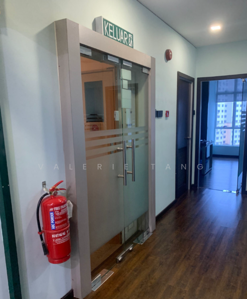 Shop / Office for Rent in Kampung Sungai Kayu Ara (Petaling Jaya) - Valerie Tang - Entrance - PropertyGuru.com.my