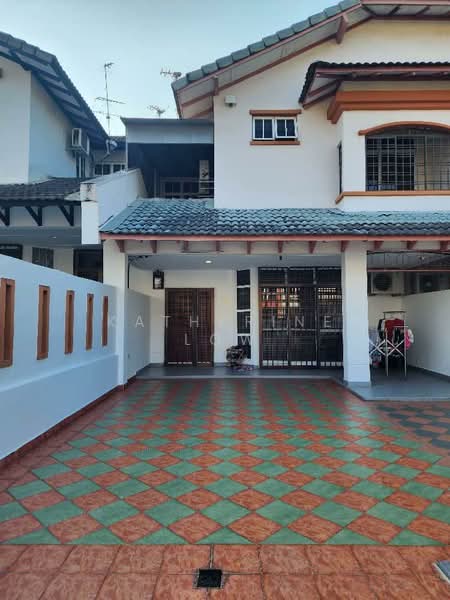 Taman Molek untuk Untuk Dijual - RM 850,000, Mac 2026 - Exterior - PropertyGuru.com.my