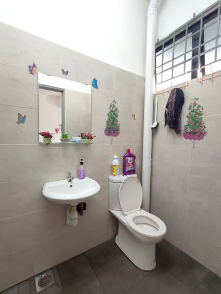 2-storey Terraced House for Sale in Taman Daya (Johor Bahru) - Kai Jing - Bathroom - PropertyGuru.com.my