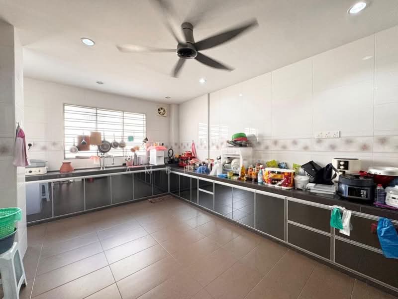 Taman Desa Tebrau untuk Untuk Dijual - RM 810,000, Mac 2026 - Kitchen - PropertyGuru.com.my
