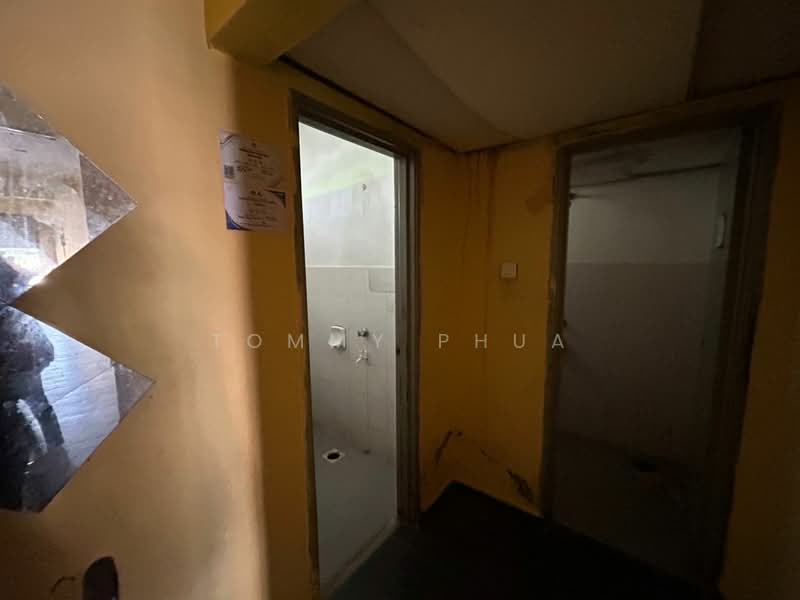 Shop for Rent in Taman Cendana (Pasir Gudang) - Tommy Phua - Corridor - PropertyGuru.com.my