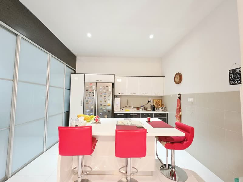 Semi-Detached House for Sale in Bandar Damansara Perdana (Damansara Perdana) - Reni Lim - Kitchen - PropertyGuru.com.my