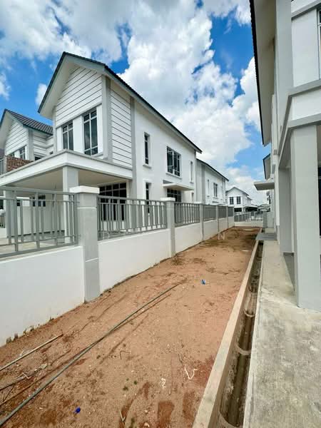 Cluster House for Sale in Johor Bahru (Johor) - Iden Tan - Exterior - PropertyGuru.com.my