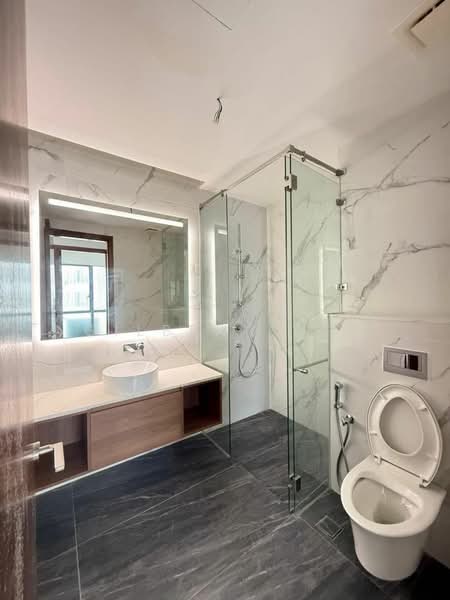 Service Residence for Sale at Core Residence @ TRX - Gilbert Tay - Bathroom - PropertyGuru.com.my