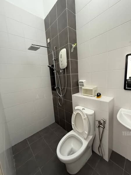 2-storey Terraced House for Rent in Setia Alam (Selangor) - Alex Lee - Bathroom - PropertyGuru.com.my