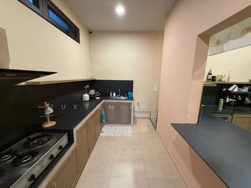 Cluster House for Sale in Johor Bahru (Johor) - Tuxton Phiong - Kitchen - PropertyGuru.com.my