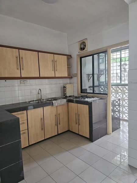 Apartment for Sale at Seri Kasturi - Lim Bee Bee - Kitchen - PropertyGuru.com.my