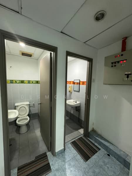 Pejabat untuk Disewa di Bangsar (Kuala Lumpur) - Desmond Low - Bathroom - PropertyGuru.com.my