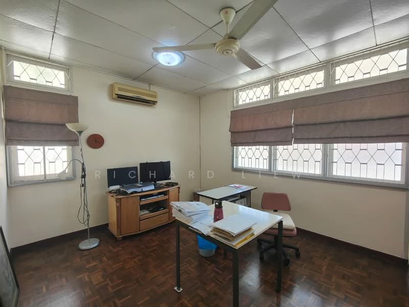 Seksyen 19 untuk Untuk Dijual - RM 2,070,000, Mac 2026 - Study - PropertyGuru.com.my