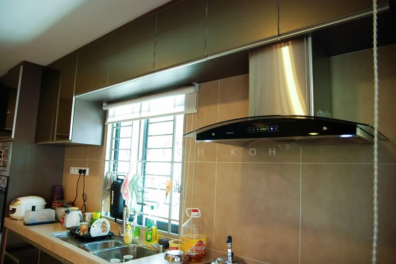 Usj 11 untuk Untuk Dijual - RM 2,000,000, Mac 2026 - Kitchen - PropertyGuru.com.my
