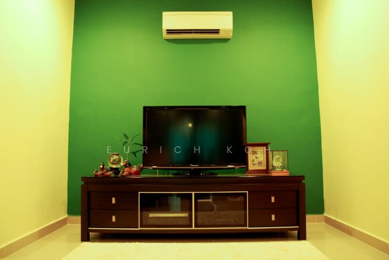 Usj 11 untuk Untuk Dijual - RM 2,000,000, Mac 2026 - Living Room - PropertyGuru.com.my