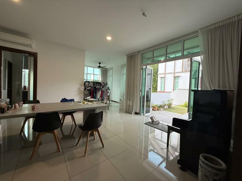 Setia Eco Park untuk Untuk Dijual - RM 2,190,000, Mac 2026 - Living Room - PropertyGuru.com.my