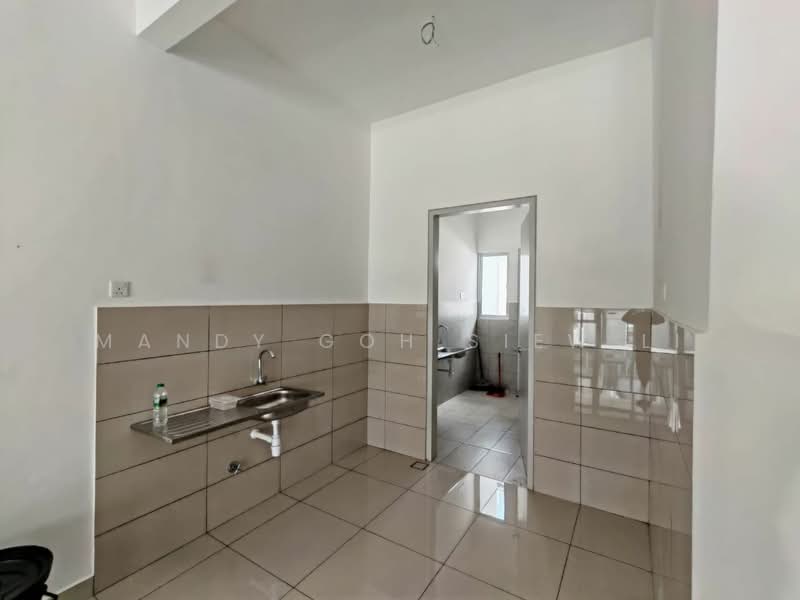 2-storey Terraced House for Sale in Tampoi (Johor) - Mandy Goh Siew Li - Kitchen - PropertyGuru.com.my