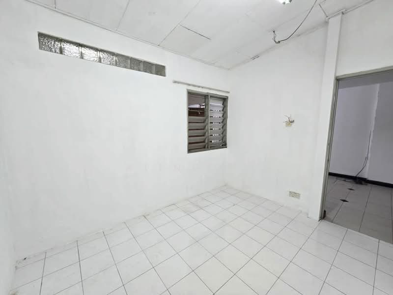 2-storey Terraced House for Sale in Taman Bukit Maluri (Kepong) - Kiing TW - Interior - PropertyGuru.com.my