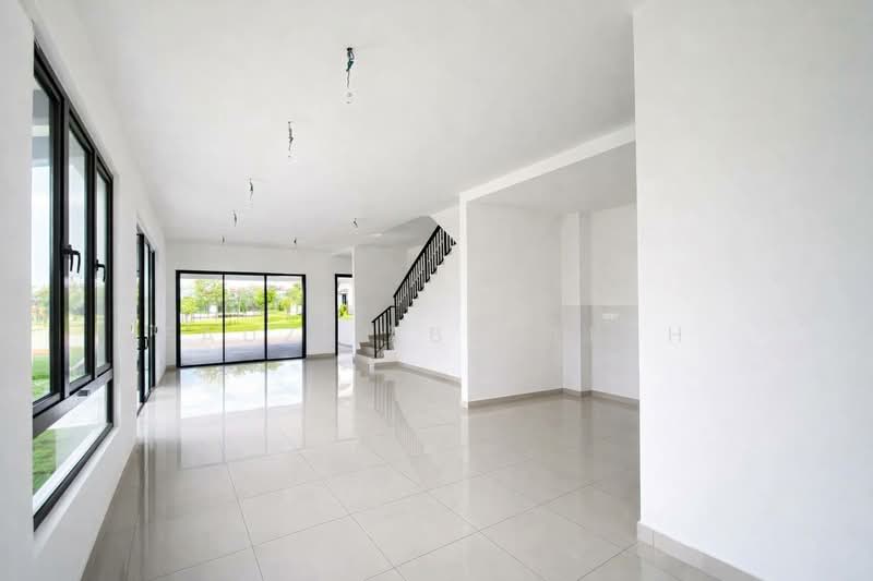 Setia Safiro, Cyberjaya untuk Untuk Dijual - RM 1,100,000, Mac 2026 - Living Room - PropertyGuru.com.my