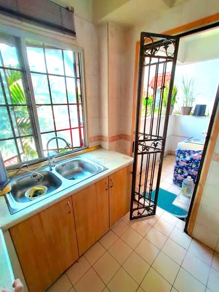 Anjung Villa untuk Untuk Dijual - RM 450,000, Mac 2026 - Kitchen - PropertyGuru.com.my