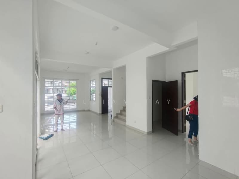 Semi-Detached House for Sale in Taman Ponderosa (Johor Bahru) - William Tay - Living Room - PropertyGuru.com.my