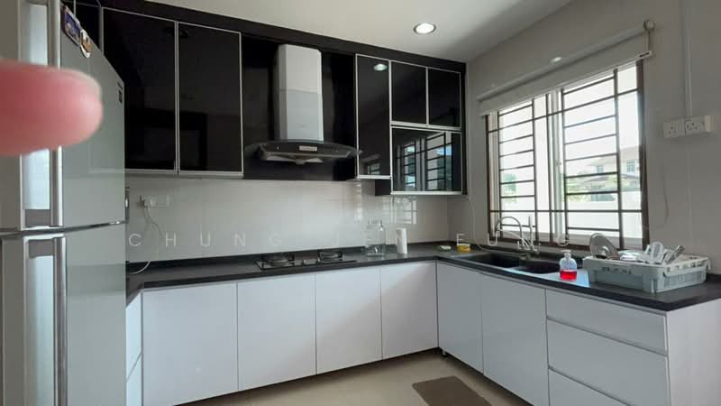 Taman Bukit Kempas untuk Untuk Dijual - RM 1,680,000, Mac 2026 - Kitchen - PropertyGuru.com.my