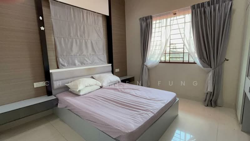 Taman Bukit Kempas untuk Untuk Dijual - RM 1,680,000, Mac 2026 - Bedroom - PropertyGuru.com.my