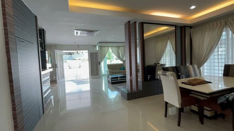 Taman Bukit Kempas untuk Untuk Dijual - RM 1,680,000, Mac 2026 - Living Room - PropertyGuru.com.my