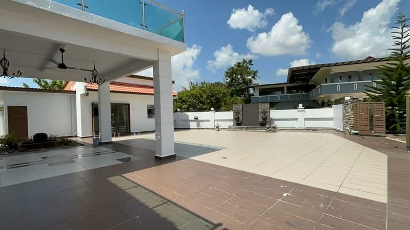 Taman Bukit Kempas untuk Untuk Dijual - RM 1,680,000, Mac 2026 - Exterior - PropertyGuru.com.my