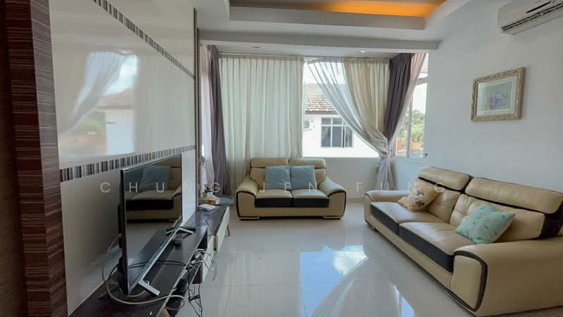 Taman Bukit Kempas untuk Untuk Dijual - RM 1,680,000, Mac 2026 - Living Room - PropertyGuru.com.my