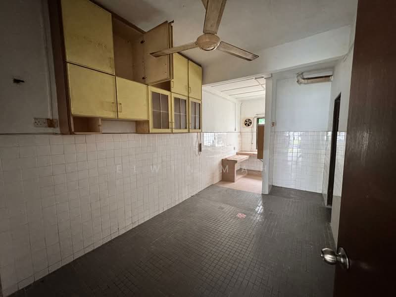 2-storey Terraced House for Sale in Bandar Country Homes (Rawang) - Elwin Mah - Kitchen - PropertyGuru.com.my